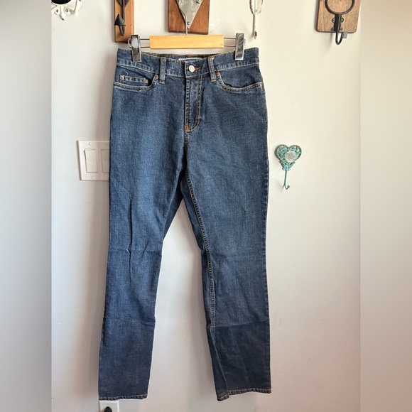Old Navy Stretch Boot-Cut Jeans - Picture 1 of 3